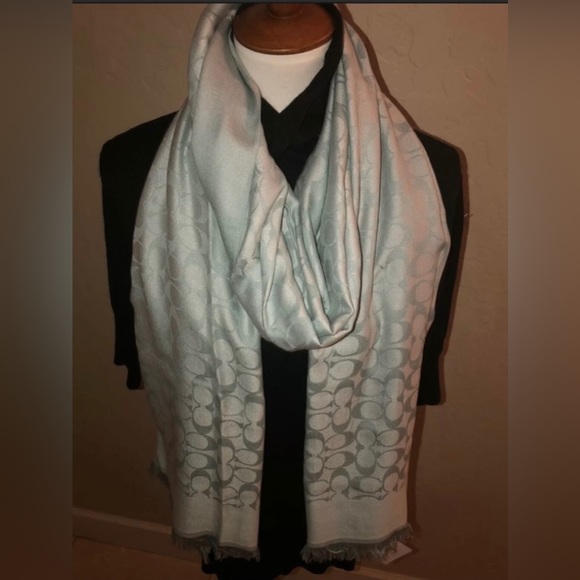 NEW Coach Signature Lightwt Stole/Scarf in Mint/DuckEgg Blue 50%Silk Rare 84x26” - Picture 9 of 16